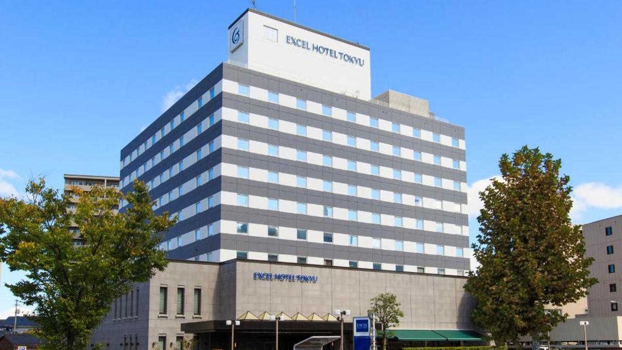 Hotel Front Excel Hotel