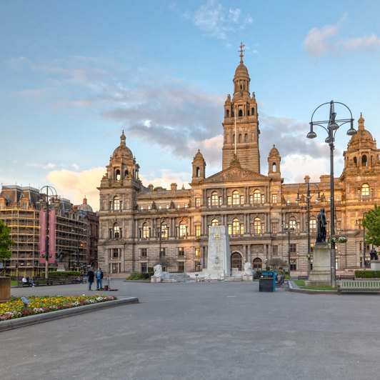 Vi tager på heldagstur i Glasgow, så der er god tid til at se nærmere på City Chambers...