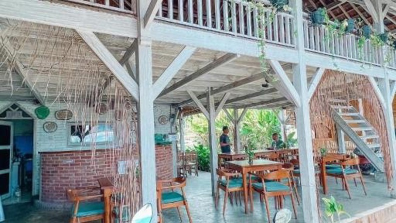 Tetebatu Flush Harmony Restaurant