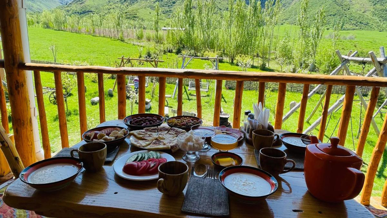 Kemin Guest House 02