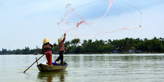 colombia - cambodia_befolking_fisker_kvinde_01