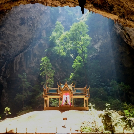Pavillon I Praya Nakhon Grotten