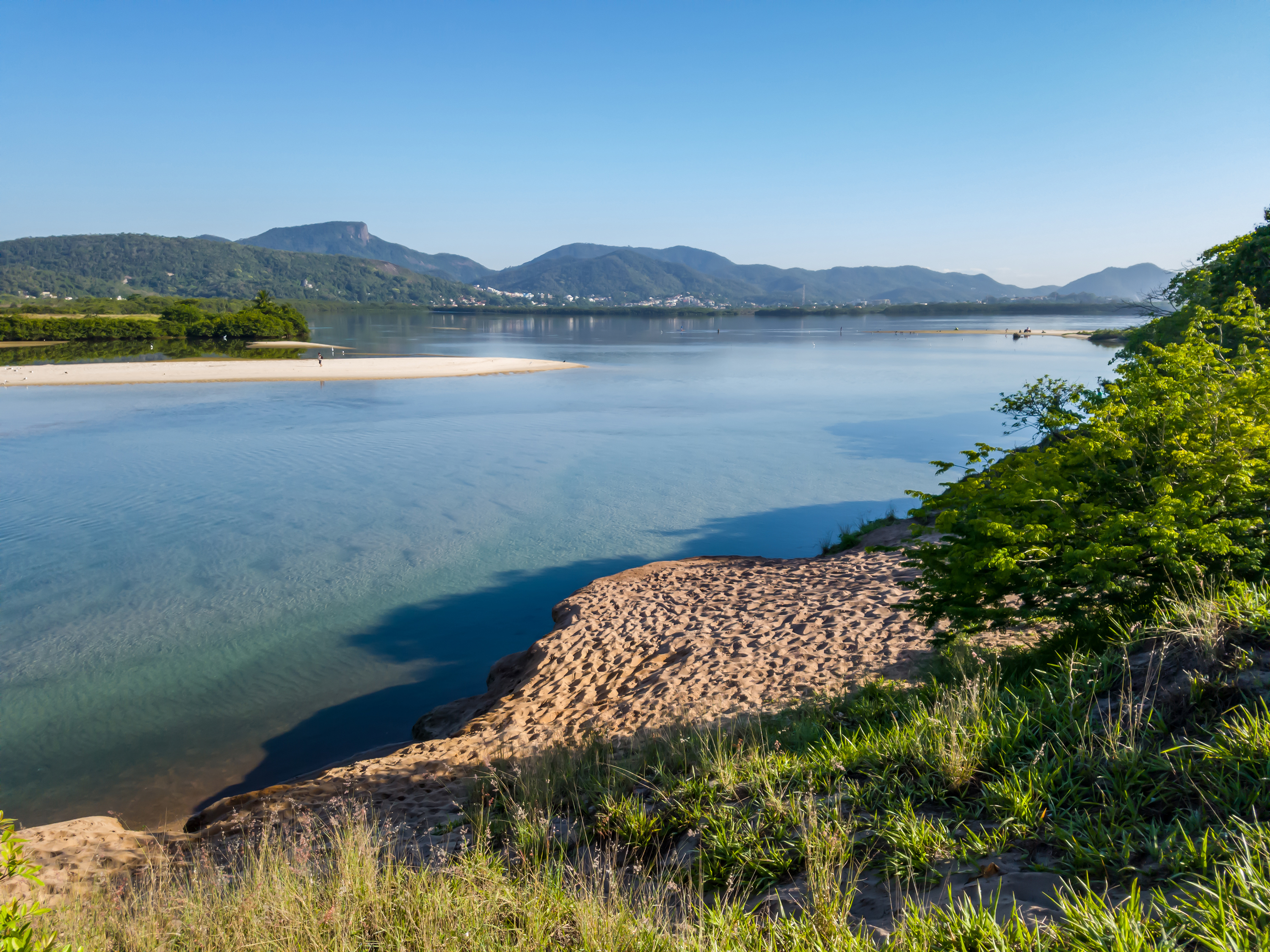 Itaipu Lagoon