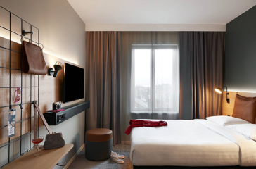 Moxy Edinburgh Fountainbridge Room