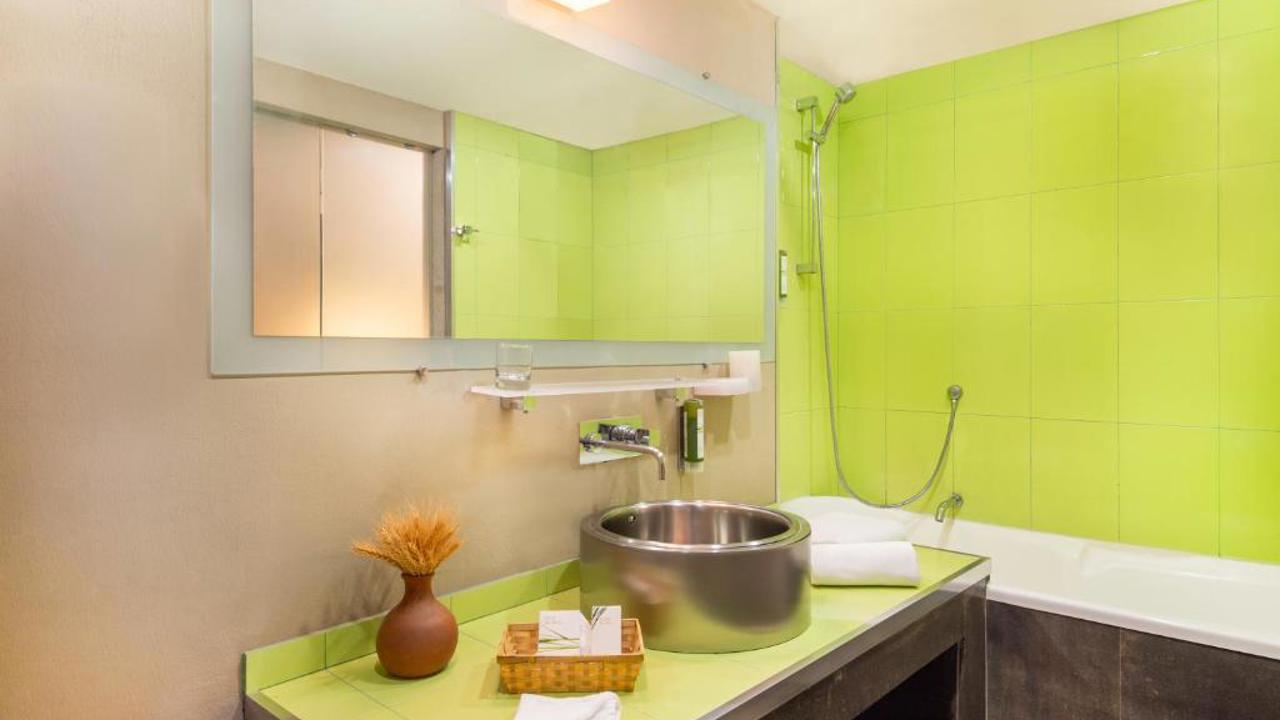 Tufenkian Avan Dzoraget Hotel Toilet