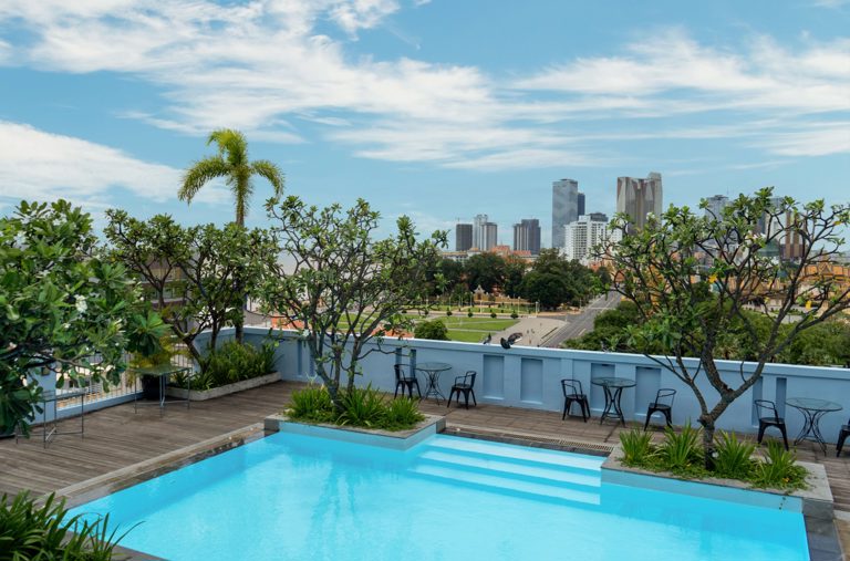 Frangipani Royal Palace Hotel Pool