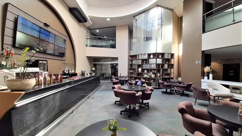 Wyndham Golden Foz Suites Lobby