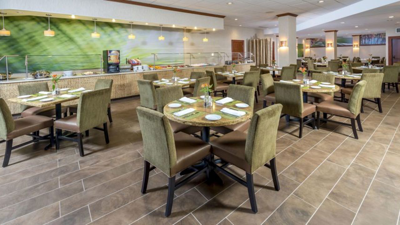 usa - crowne plaza miami airport_restaurant