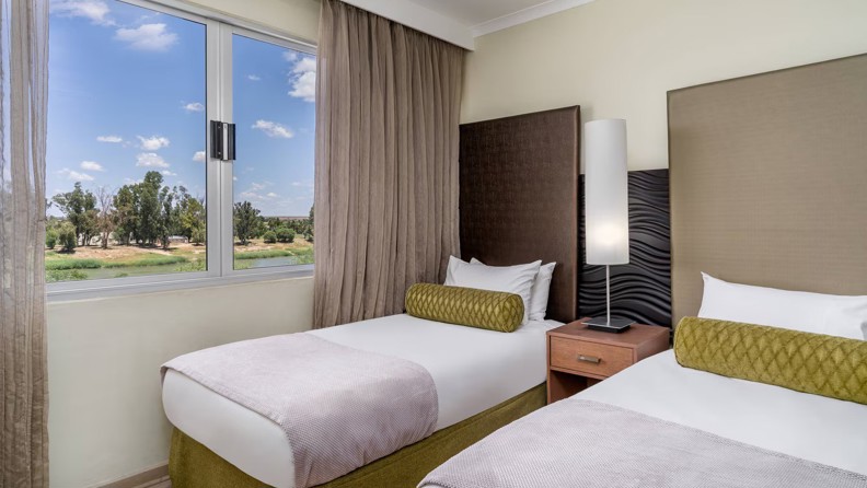 Protea Hotel Upington Standard Queen Room 01