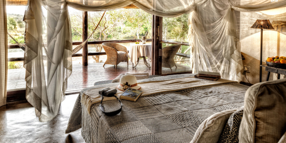 Nyati Safari Lodge River Bungalows 03