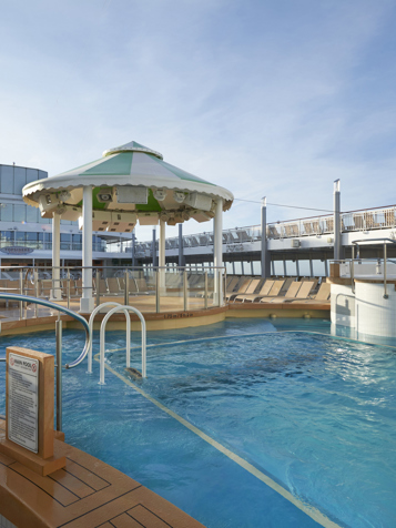 Ncl Jade Pooldeck 0103