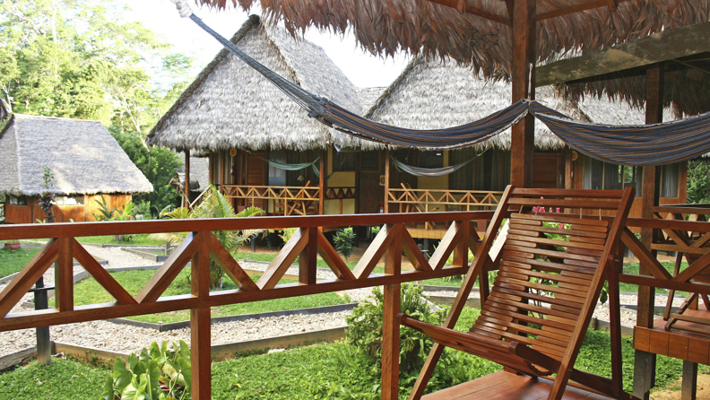peru - amazonjunglen - tambopata eco lodge_hytte_terasse_01