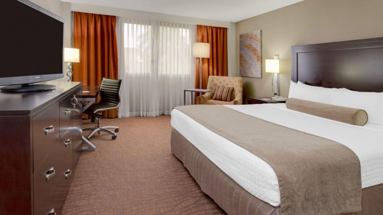 usa - crowne plaza miami airport_vaerelse_02