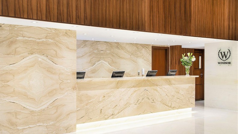 Windsor Leme Hotel Reception 01