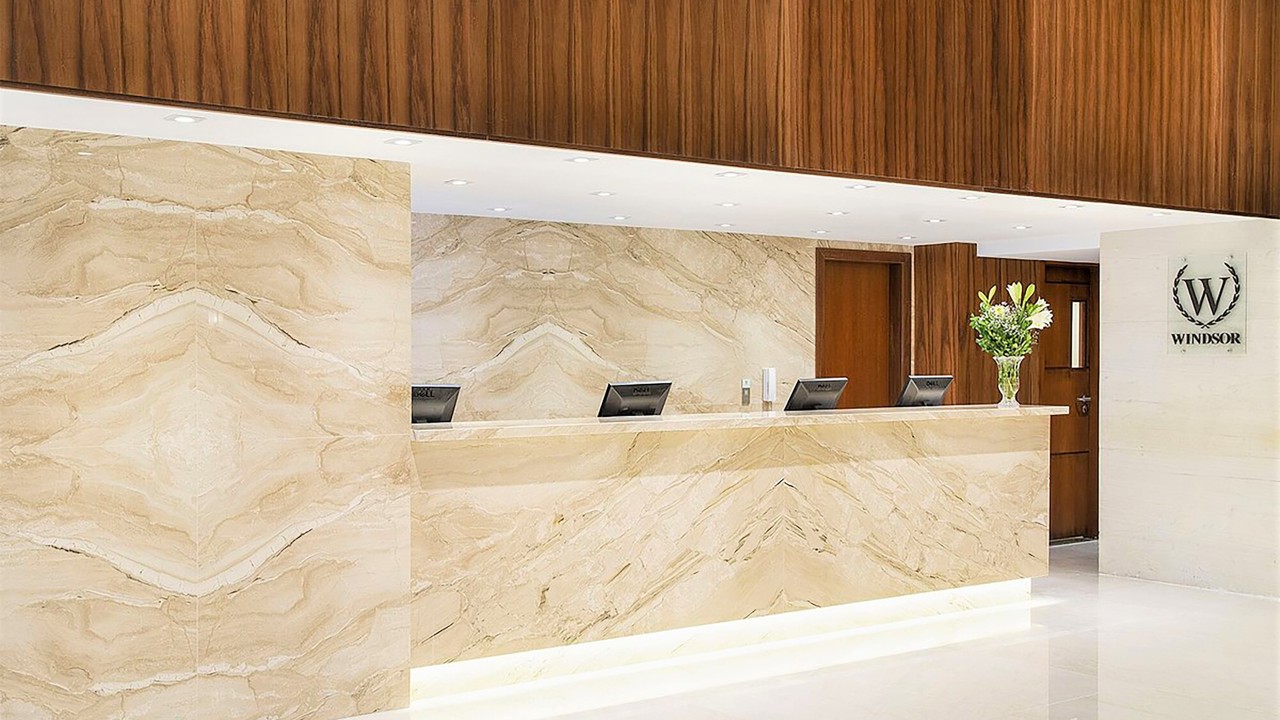 Windsor Leme Hotel Reception 01