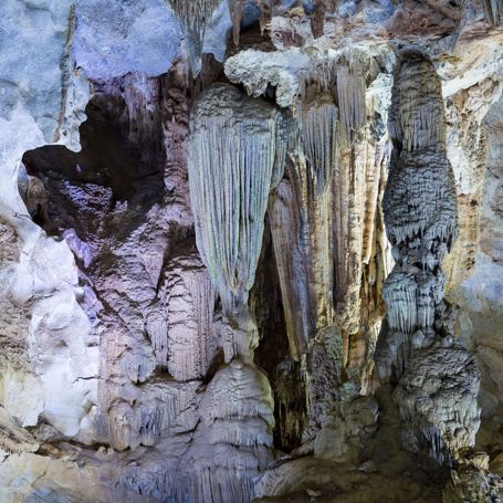 Vietnam Cave 1033520701