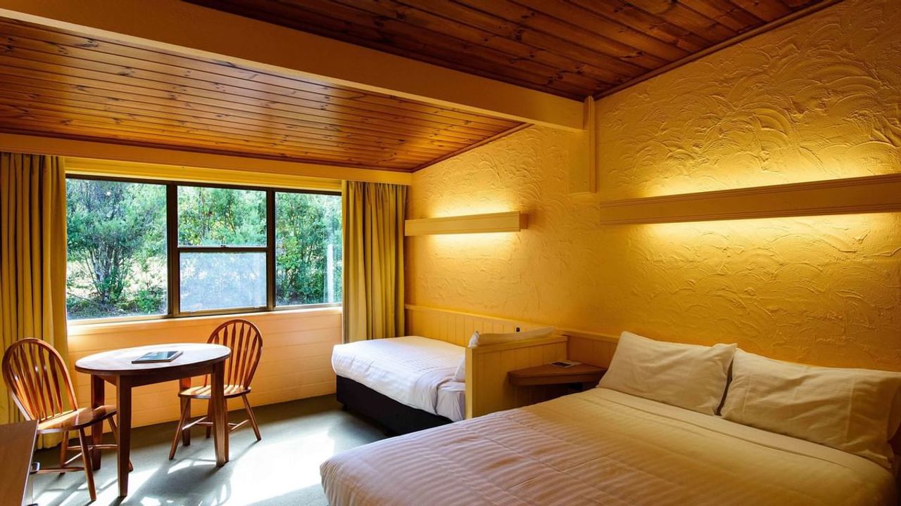 Strahan Village Hilltop Standard