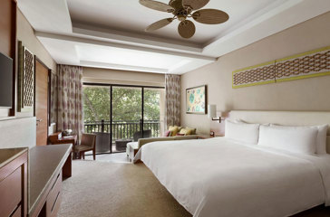 Shangri La Rasa Ria Room