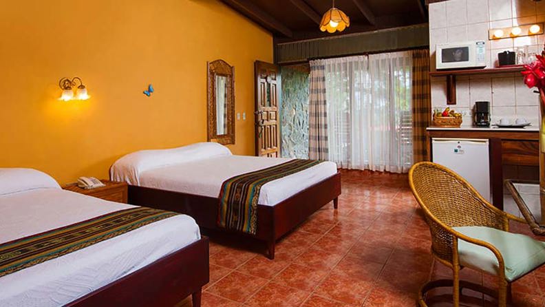 costa rica - arenal lodge_junior vaerelse_01