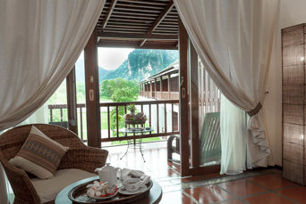 laos - vang vieng - riverside boutique resort_deluxe room_katu style