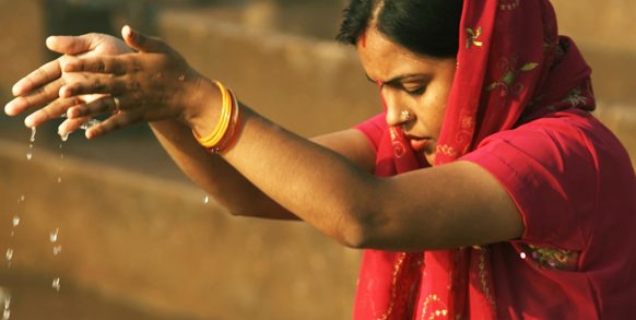 indien - varanasi_befolknng_kvinde_01_hf