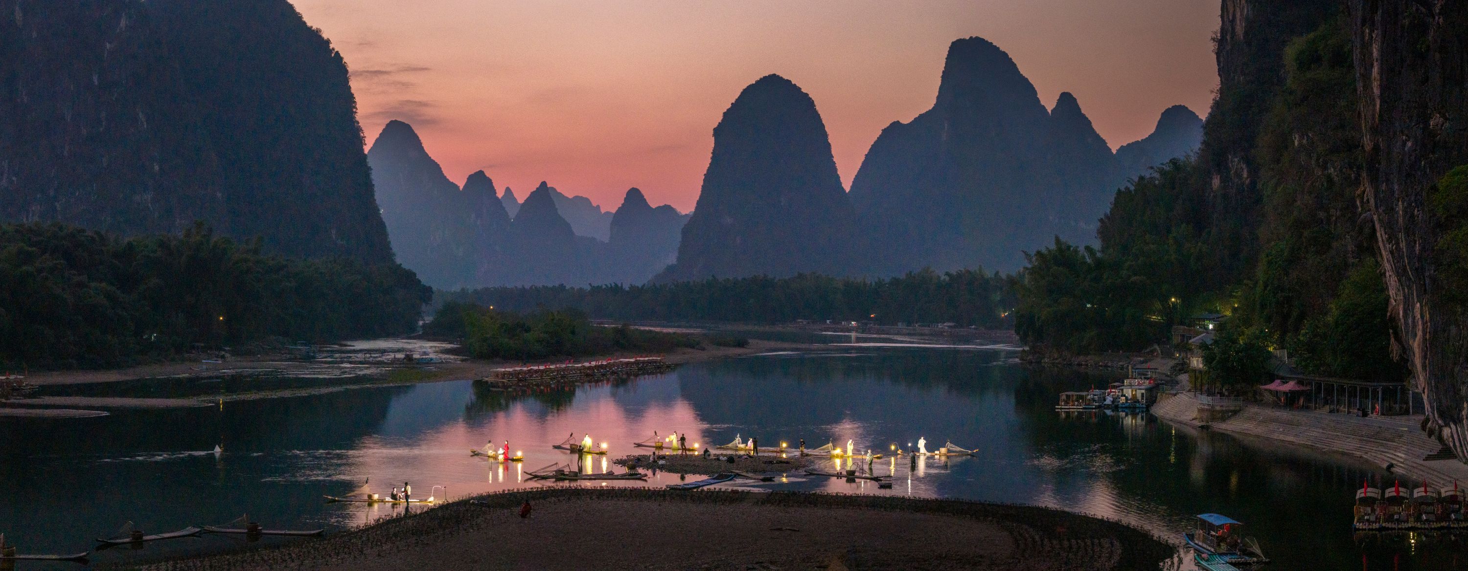 Xingping Både Og Lanterner