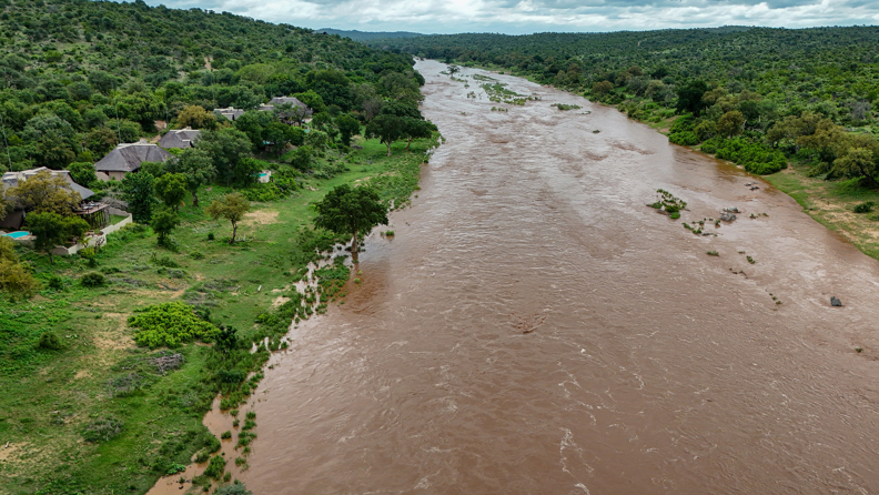 Nyati Safari Lodge 01
