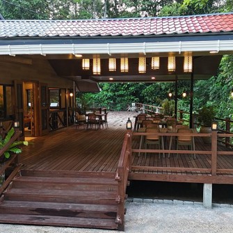 Utan Rainforest Lodge Terrasse