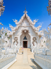 Wat Rong Khun Tæt På