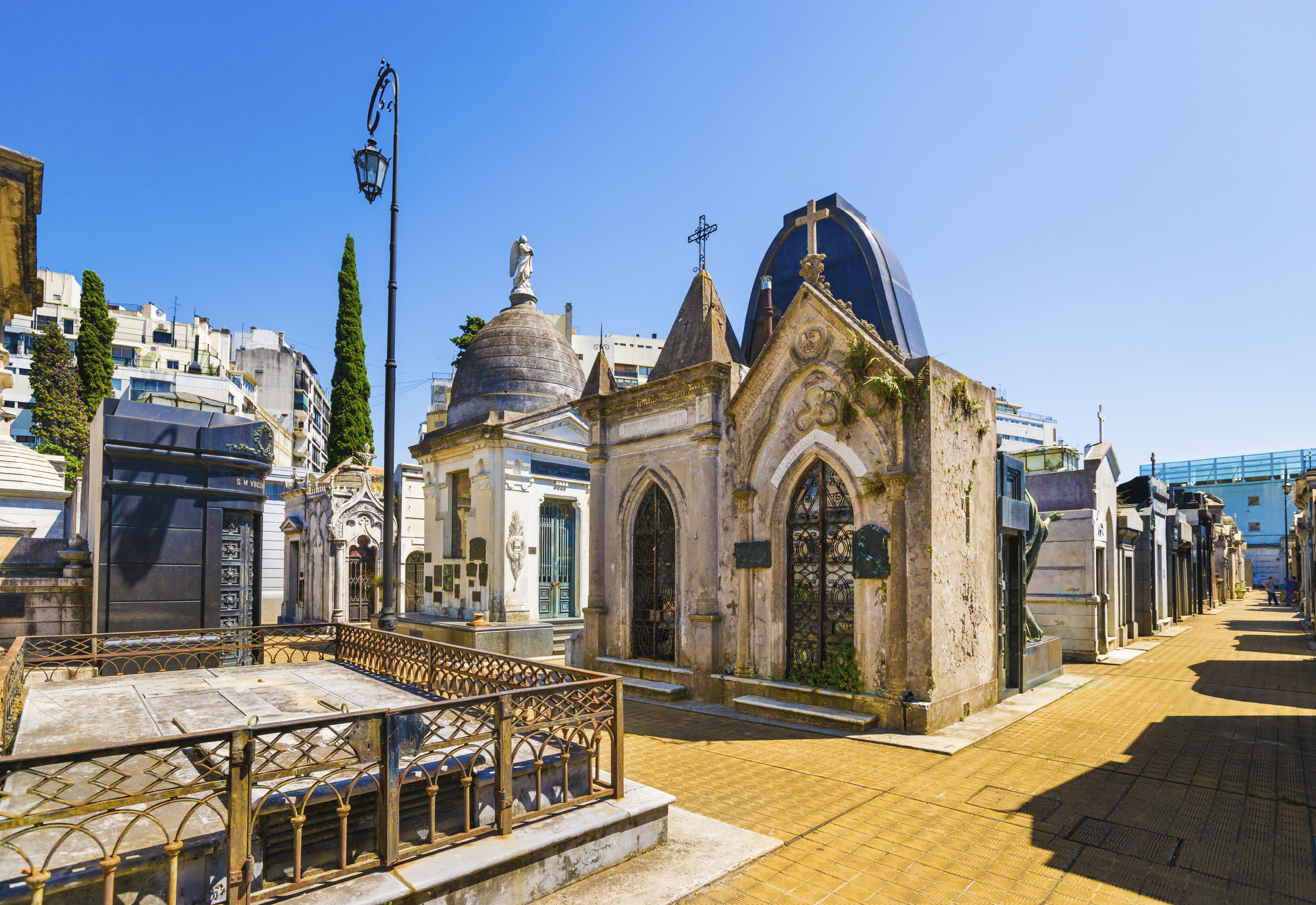 argentina - buenos aires_recoleta cemetery_kirkegaard_05