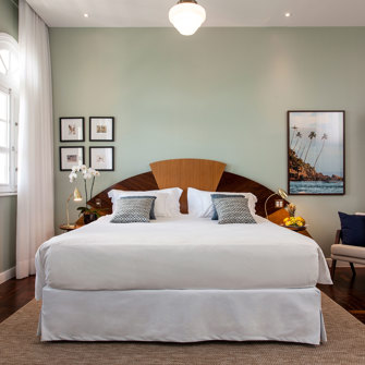 Fera Palace Hotel Deluxe Room 01