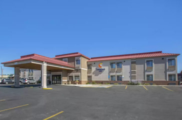 usa - comfort inn at buffalo bill village resort_cody_01