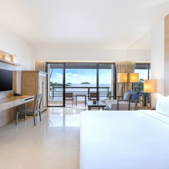 Deluxe Beach Front