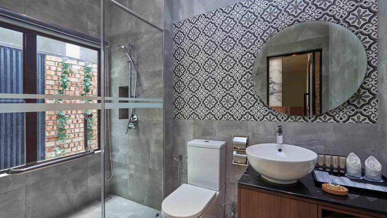 Baba House Room Bath