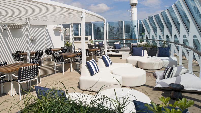 celebrity summit_TheRetreatSunDeck_03