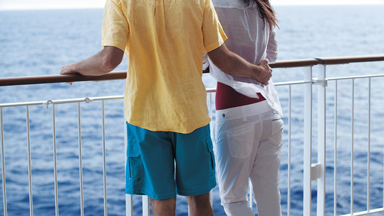 Ncl Epic Couple Rail