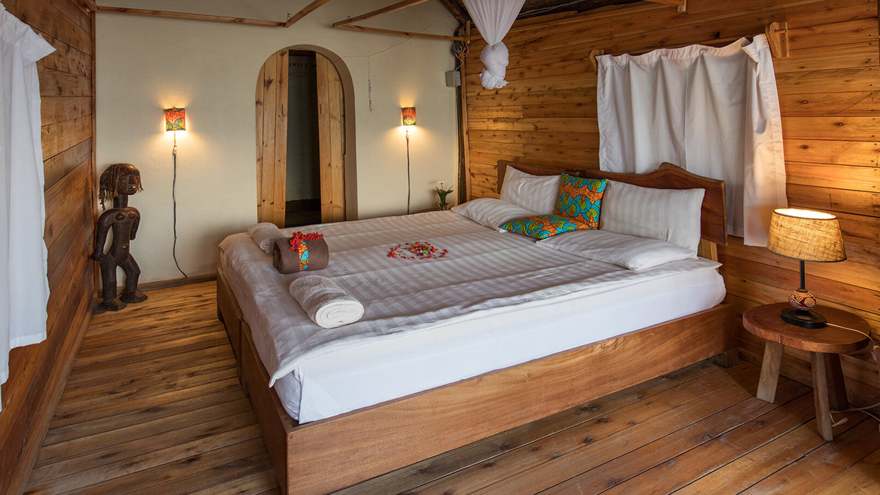 Mutanda Lake Resort Standard Double Room 1