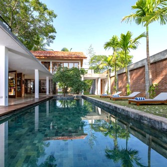 Arachchi Heritage Pool 02