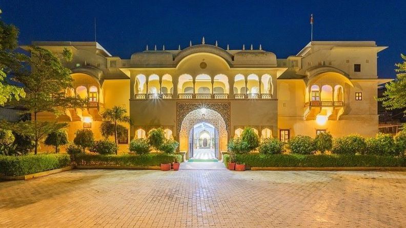 Dhulagarh Heritage Palace Hotel Facade Aften
