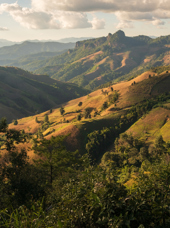 Thaton Bjerglandskab2558012809