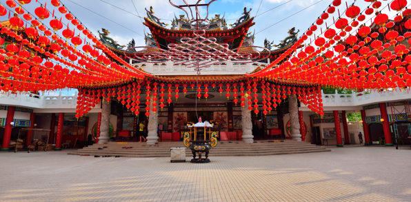 ... mens vi ser nærmere på nogle af byens seværdigheder.