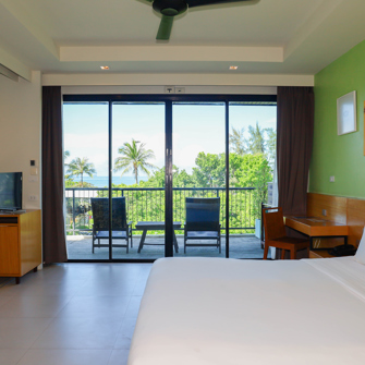 Holiday Ao Nang Beach Resort Kids Suite Pool View 04