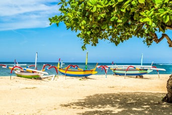 bali - sanur_strand_baad_03