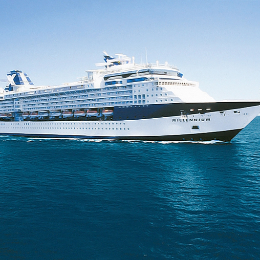 Herefter stiger vi ombord på vores flydende hjem, Celebrity Millinium.