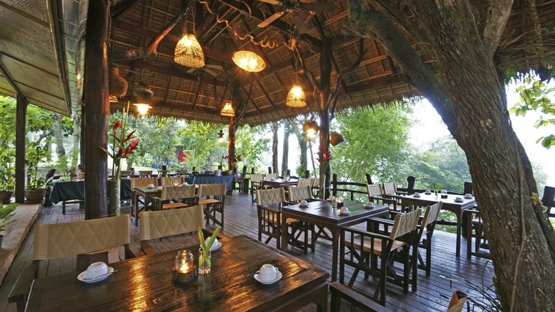 thailand - hintok river camp_restaurant_01