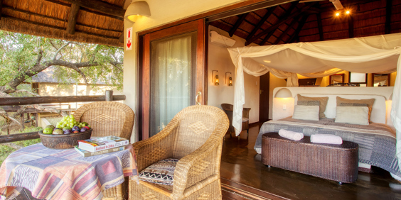 Nyati Safari Lodge River Bungalows 10