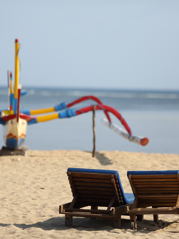 bali - sanur - sudamala resort_reserved beach area_02