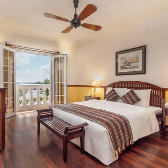 Colonial Suite