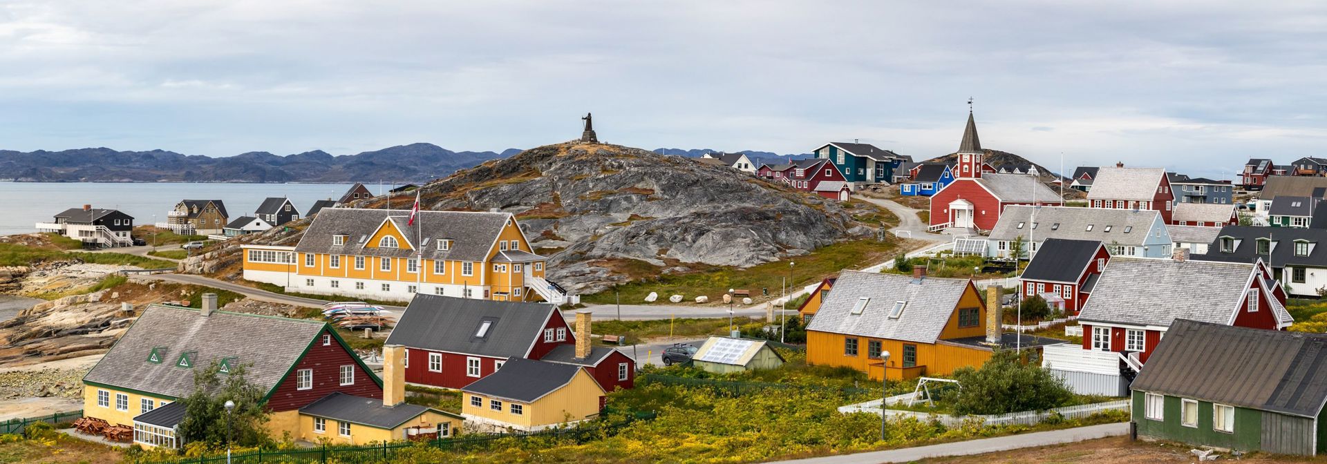 16X9 Nuuk Sommer Shutterstock 1545983852