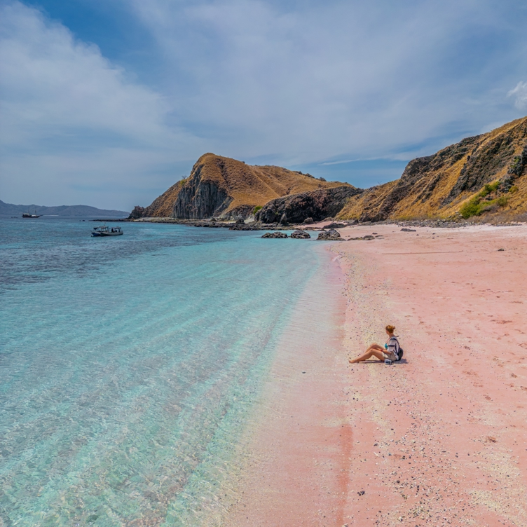 Pink Beach, Indonesien